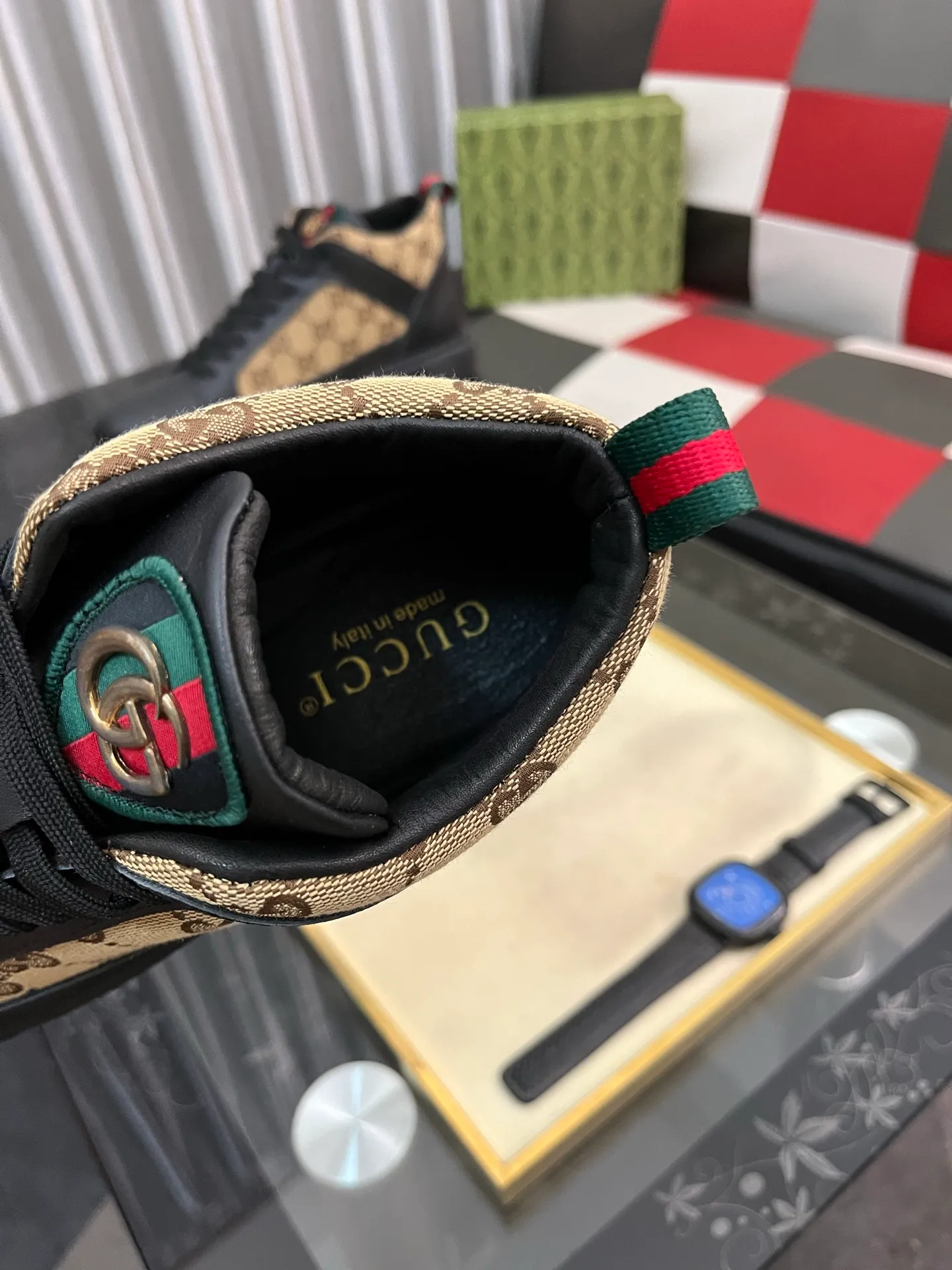 Men's shoes💰438⌚️⌚️[Gucci] Gucci's new men's genuine leather casual shoes, the highest version on the market, any comparison is welcome🆚! The original leather has excellent texture and is super high-end! Fetal sheep net lining imported from Italy, removable pad! Luxurious materials and fine workmanship, highly recommended! Code number: 38-444️⃣Colors available